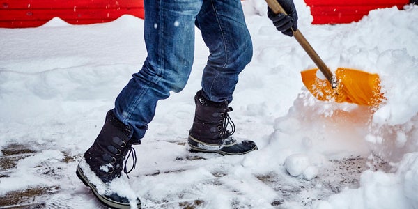 Лопаты снегоуборочные купить оптом по низкой цене